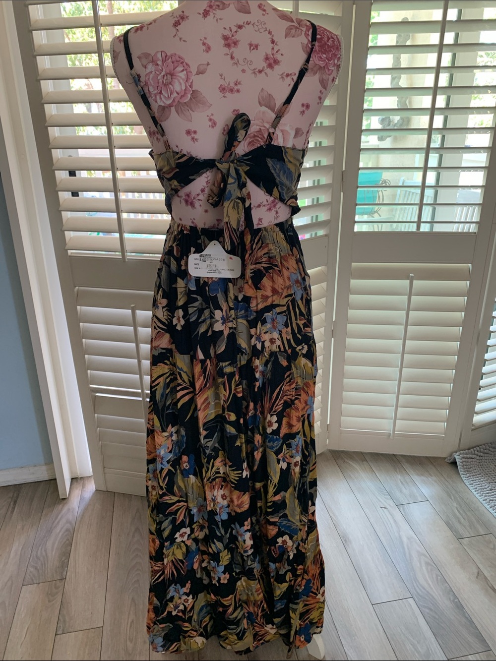 Angie Black Floral V-Neck Maxi Dress with Tropical Print - Picture 3 of 4